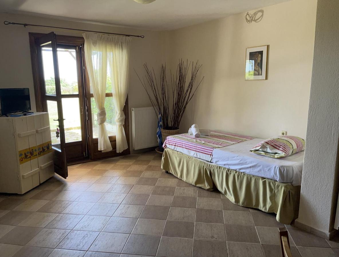 Guesthouse Kaliepia Ierissós Zewnętrze zdjęcie